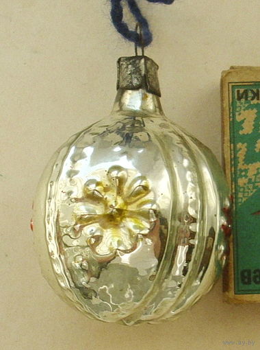 Ёлочная игрушка. М-4.
