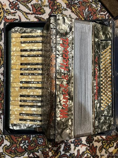 Старый трофейный немецкий аккордеон "Meinel & Harold" 3/4.  Раритет.