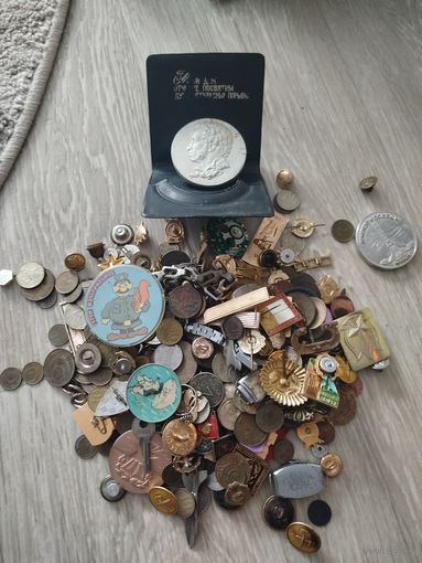 Лот различного барахла,с рубля