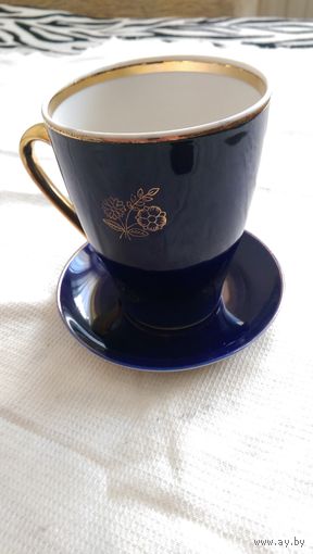 Кружка с блюдцем.