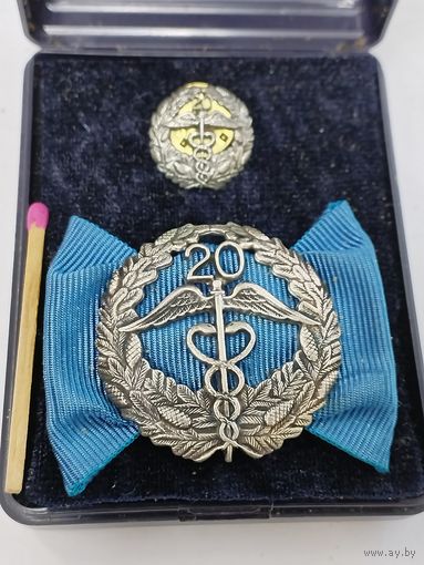 Комплект знак и фрачник Финляндия. таможня. За выслугу 20 лет. серебро, 830