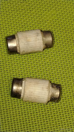 Предохранители на 380 V.