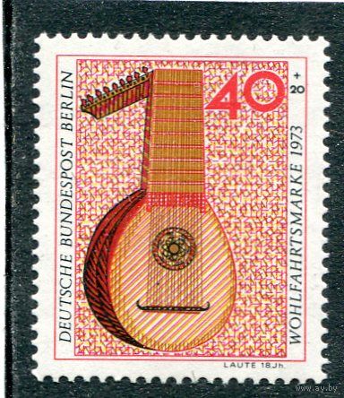 Западный Берлин. Музыкальные инструменты