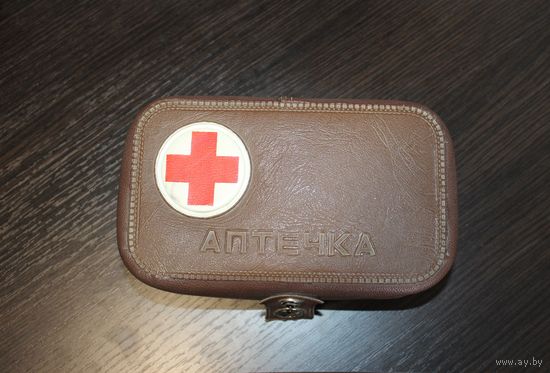 Аптечка автомобильная, из СССР, ретро.