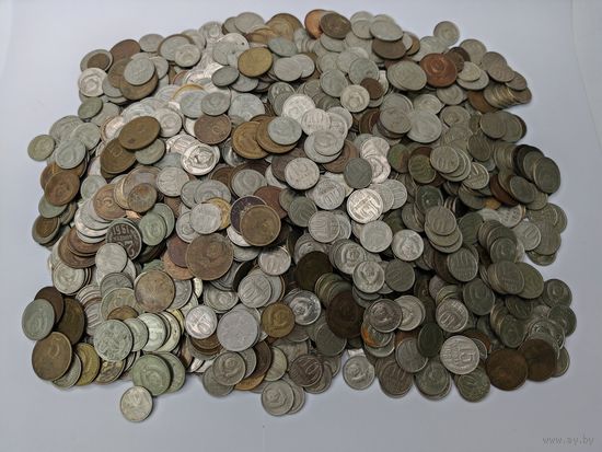 Монета СССР. 1 копейка, 2 копейки, 3 копейки, 5 копеек, 10 копеек, 15 копеек, 20 копеек, 50 копеек, Одним лотом более 3 кг. С рубля
