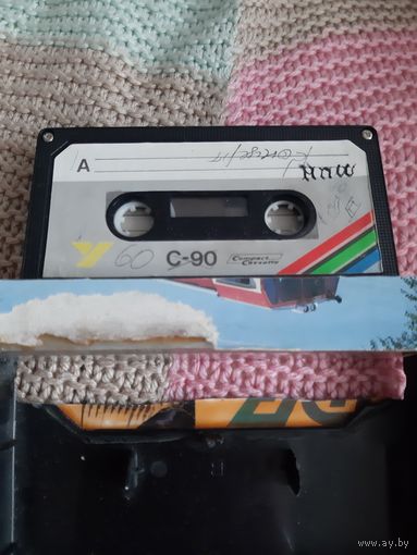 Кассета  Y  C-90.