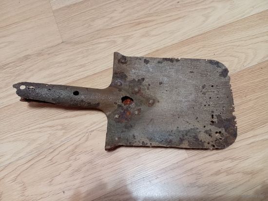 Лопатка саперная