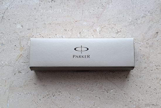 Ручка Parker коллекция IM выполнена в классическом дизайне Black GT (черный лак с позолоченной отделкой).