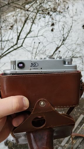 ФОТОАППАРАТ ЗОРКИЙ 4  50 ЛЕТ ОКТЯБРЯ .  Распродажа Коллекции !!! . Экспресс  Аукцион НЕ с рубля без МПЦ   .Много лотов в продаже .