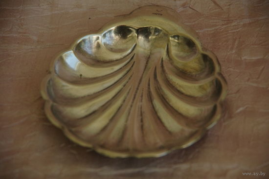 Ваза с серебрением (  10,5 см х 12 см )