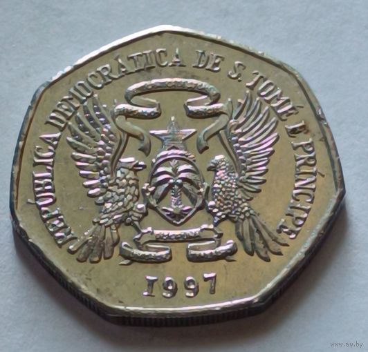 Сан Томе и Принсипи 2000 добрас 1997 года.