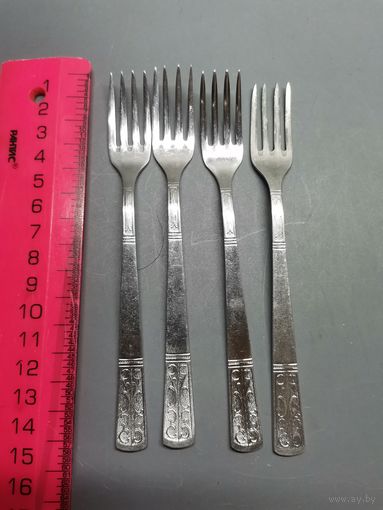 Вилка СССР 4 шт. (одним лотом).