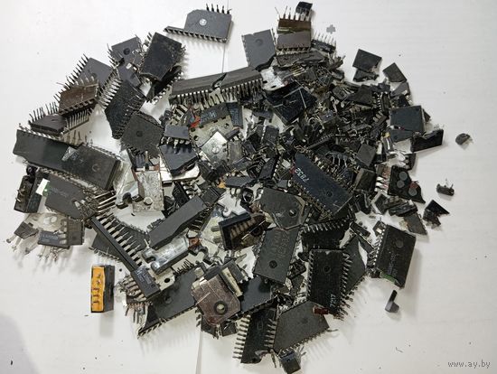 Микросхемы , 220 грамм . С рубля