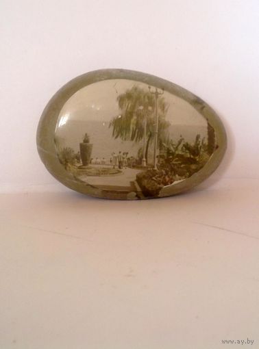 Сувенир из Крыма фото на морской гальке