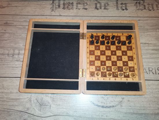 Шахматы времён СССР, некомплектные.