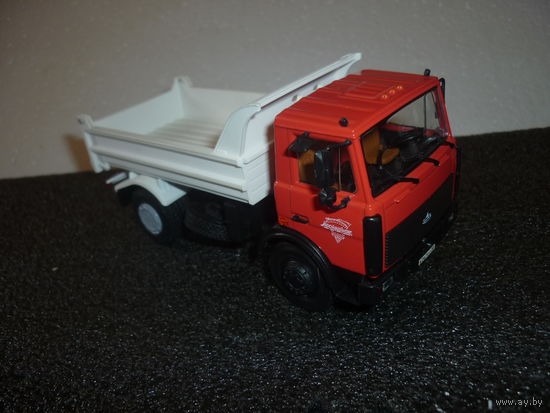 Модель авто "МАЗ-5551". АИСТ. 1:43.  Markun Toys