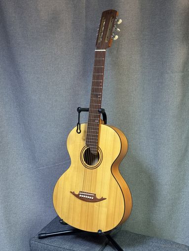 Русская семиструнная акустическая гитара Doff