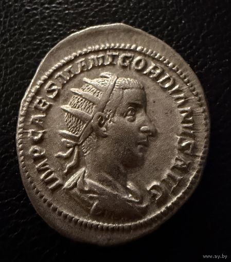 Денарий. Гордиан III 238-244 гг. н.Э. Антониниан.   Серебро.