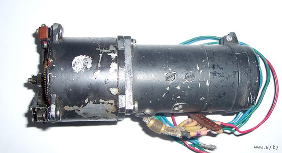 Двигатель ДРВ-20А с многоскоростным редуктором от осциллографа К12-22