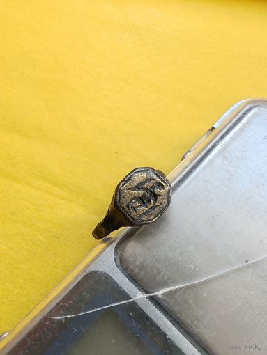 Старинный перстень-печать или Кольцо с восьмиугольным щитком (Лютый зверь) Бронза, Редкое, датируемое XV-XVII веком, СМОТРИТЕ ДР. МОИ ЛОТЫ. Большая распродажа!