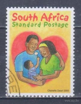 [1114] ЮАР 2000. Дети.Семья с ребенком. Одиночный выпуск.Гашеная марка.