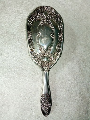 Винтажная щётка для одежды