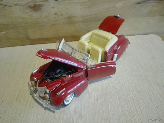 Винтаж.Cadillac Sedan Series 62 1940 г Signature Models.1:32.