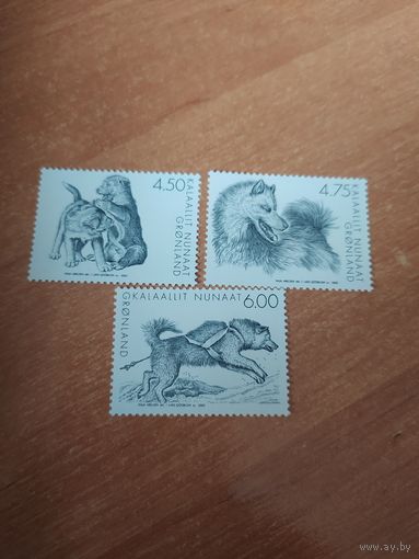 Марки Гренландии, собаки.