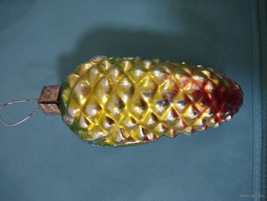 Ёлочная Кремлевская игрушка сосновая Шишка, стекло. СССР