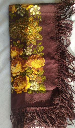 ПЛАТОК С БАХРОМОЙ