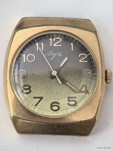 Часы позолоченные Луч.  AU10. c желтым позолоченным механизмом. СССР