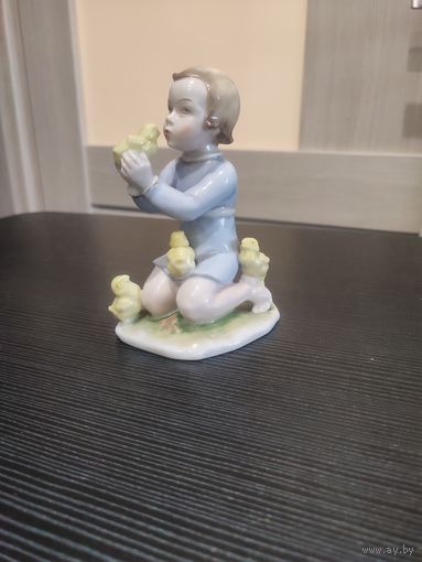Статуэтка девочка с цыплятами rosenthal, германия