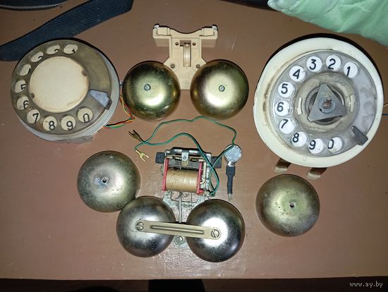 Запчасти от старых  телефонов СССР . С рубля