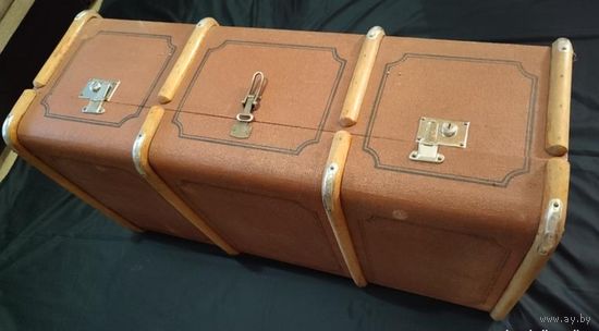 Дорожный сундук,каретный кофр,чемодан.Антиквариат