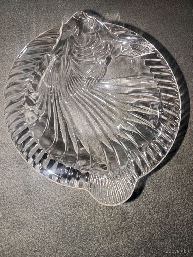 Маленькое блюдо для рыбы.