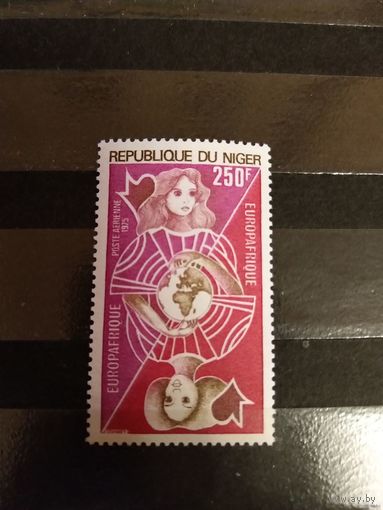 1975 Нигер искусство выпускалась одиночкой чистая клей MNH** (3-8)