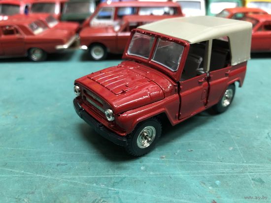 УАЗ-469 оригинальный ярко красный цвет, Тантал, Агат, Саратов, Ульяновск с рубля.