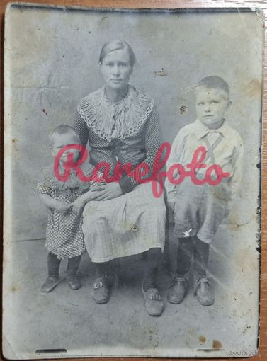 1920-е Мама с детьми типажи ретро студийное фото