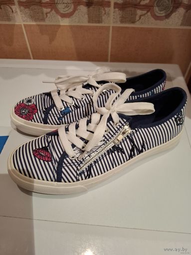 Кеды девичьи 38 размера