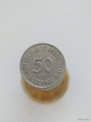 ФЕДЕРАТИВНАЯ РЕСПУБЛИКА ГЕРМАНИЯ 50 пфеннигов  1983 год буква  D  лот 40