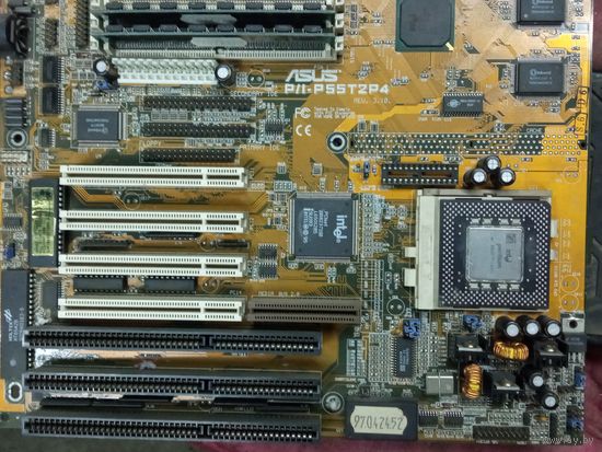 Раритетная материнская плата с процессором и памятью