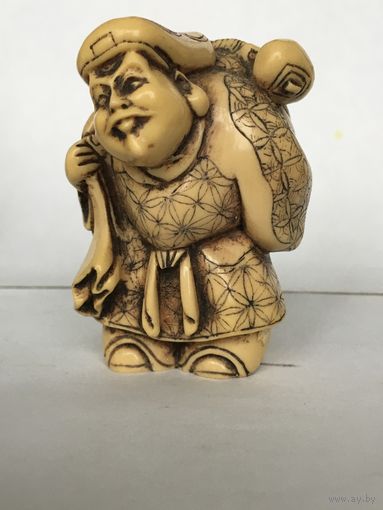 Старинное окимоно, смола, резьба