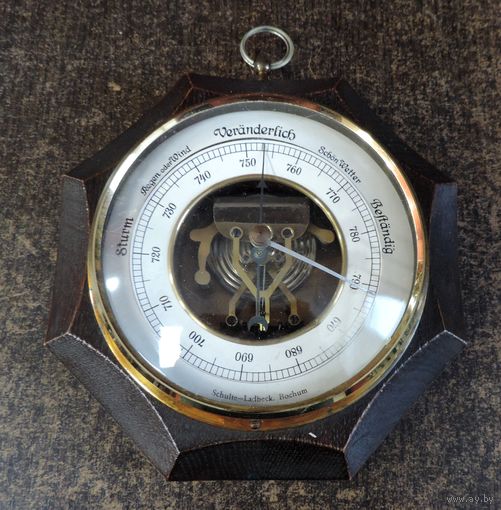 Барометр 50-е годы Германия. Диаметр 19 см. Исправный.