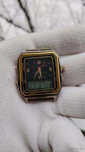 РЕДКИЕ ЧАСЫ ЭЛЕКТРОНИКА КОМБИНИРОВАННЫЙ ОРИГИНАЛ  СОСТОЯНИЕ  !!!  НА ХОДУ . Распродажа Коллекции !!! .Экспресс  Аукцион с РУБЛЯ    .Много лотов в продаже .