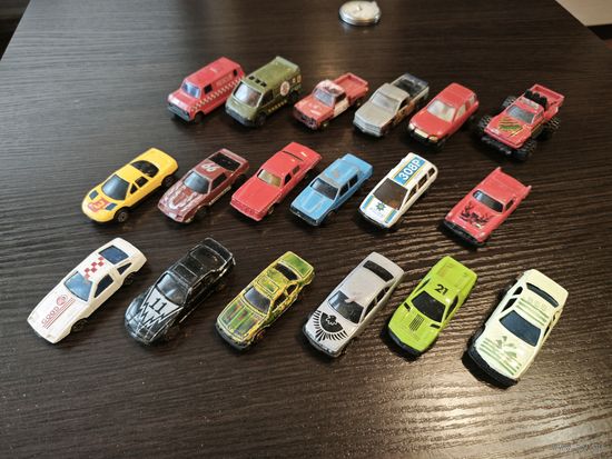 Машинки ,Модельки старый китай. Одним лотом. Аукцион 10 дней Старт с 10 бел.руб.