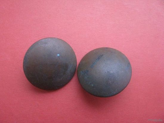 Две пуговицы Копейкин. Цена за две.