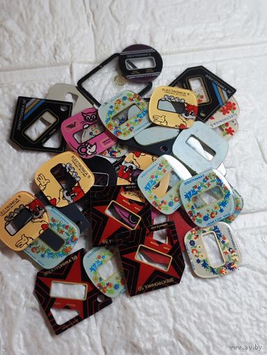 Стекла для часов ссср . С рубля без МЦ. Всё с рубля без МЦ.