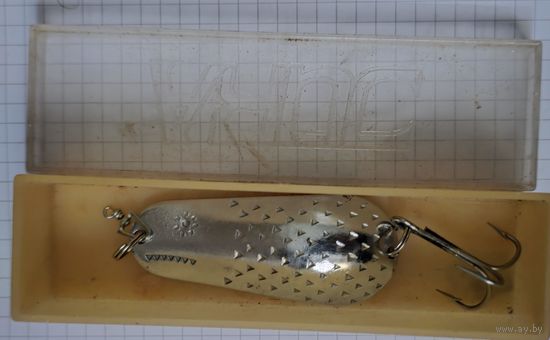 Блесна ЮРА JURA таурагский завод элементов вычислительных машин Литовская ССР в коробке