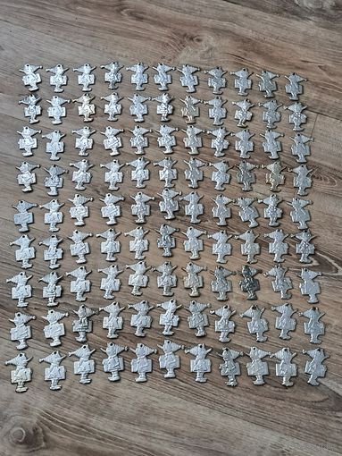 Ёлочные игрушки.Пластик. Буратино.