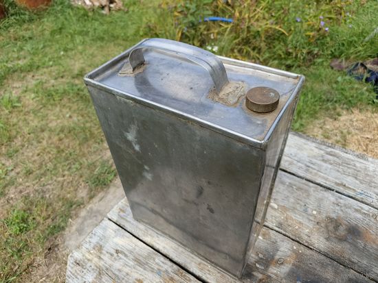 Канистра из нержавейки.